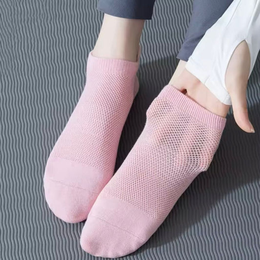 Pilates kojinaitės su neslystančiu padu