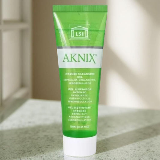 Prausiklis giliam odos valymui, sebumo reguliavimui ir porų užsikimšimo prevencijai